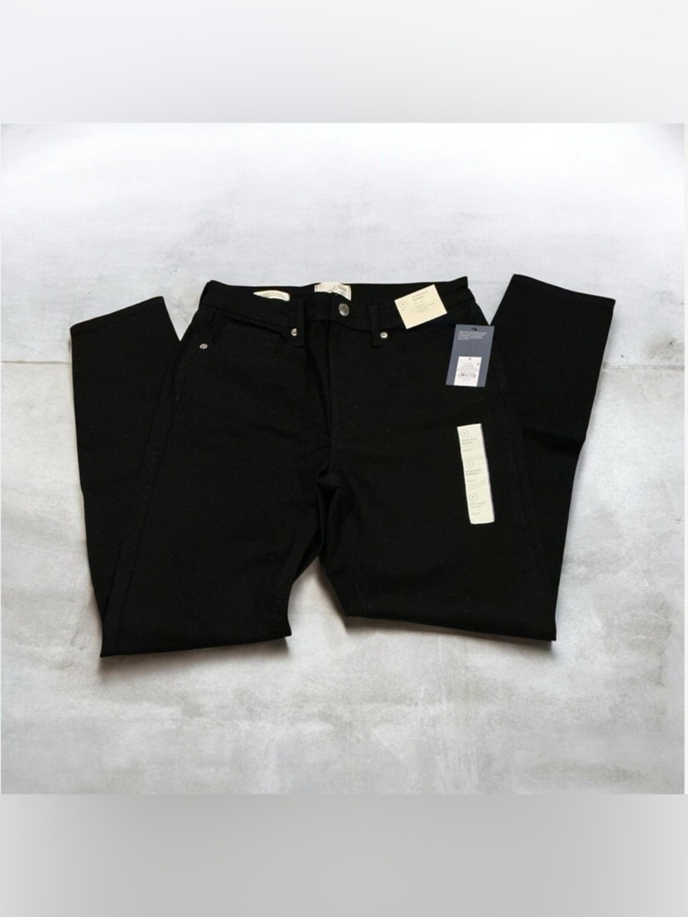Universal Thread Women High-Rise Skinny black jeans